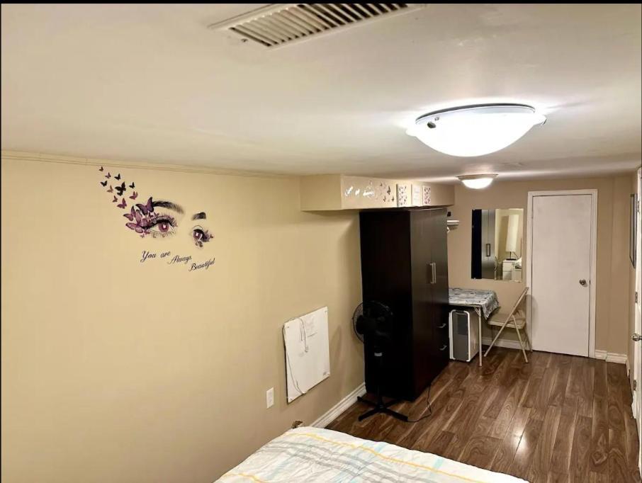 A With Tv & Netflix In Walkout Basement * Pickering